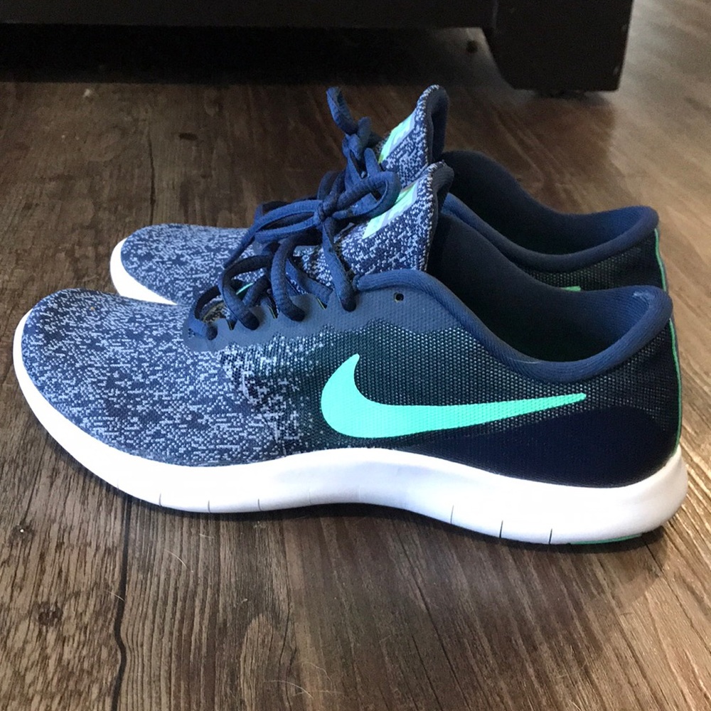 NWOT Nike Flex Contact Shoes